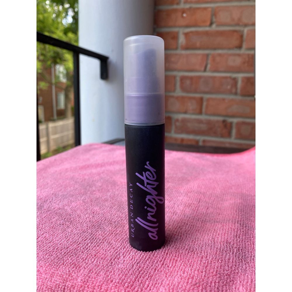 Urban Decay All Nighter 75%‎ full